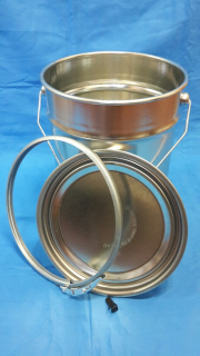 Plechové vedro s drôteným držadlom + veko, spona, poistka 5 l, UN